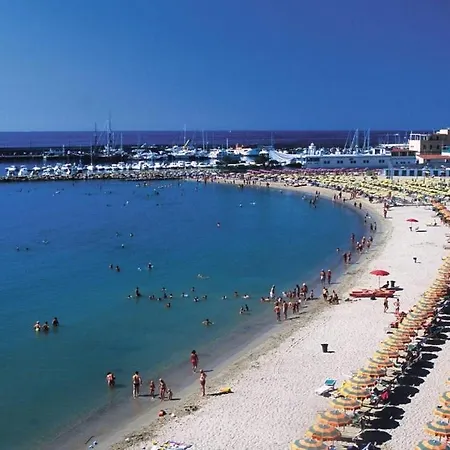 Ad Un Passo Dal Sole * Sanremo